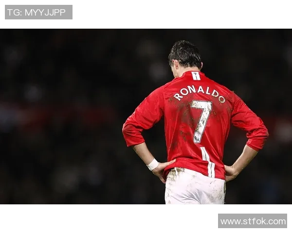 高清足球明星卡片图片欣赏让你领略球场巨星的风采与魅力